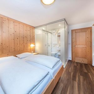 Camera con letto king size